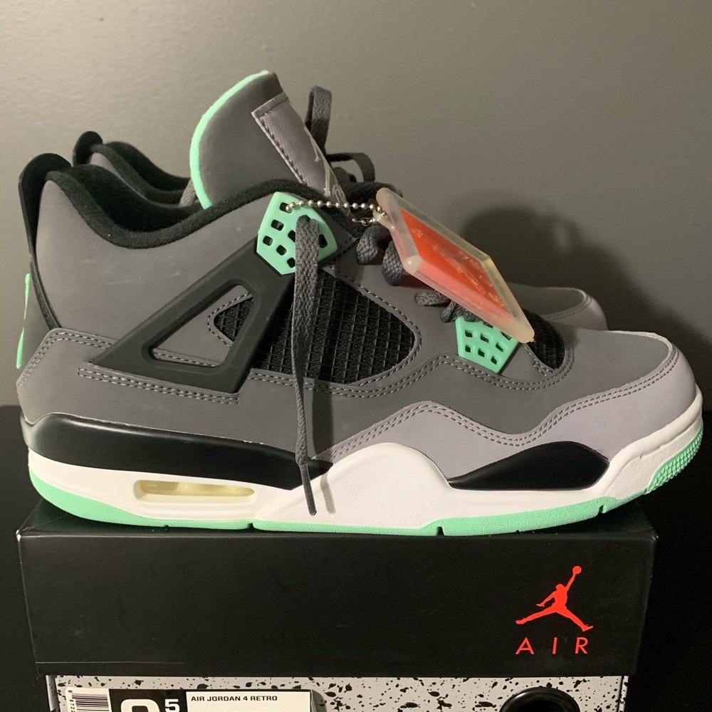 Jordan retro 4